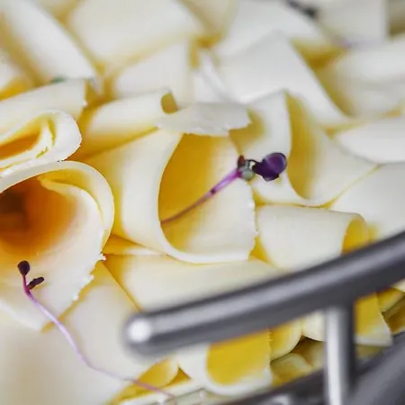 Vele Rosse Hotel, Business & Leisure فندق 4*