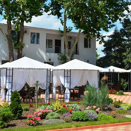 Ξενοδοχείο Vele Rosse Hotel, Business & Leisure 4*